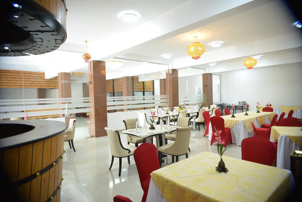 Hotel Kamrel 쿠루네갈라 외부 사진